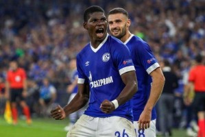  沙尔克04财政危机影响引援计划  