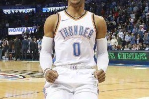 雷霆新秀场均三双创纪录  