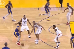  库里三分雨勇士逆转国王巩固太平洋赛区头名位置